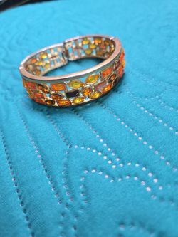 BEATIFUL END GREAT PRICE  ( BRACELET  )