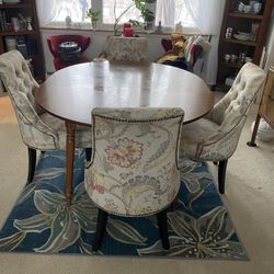 Round Table With 4 Floral Chairs With Leaf Extension 