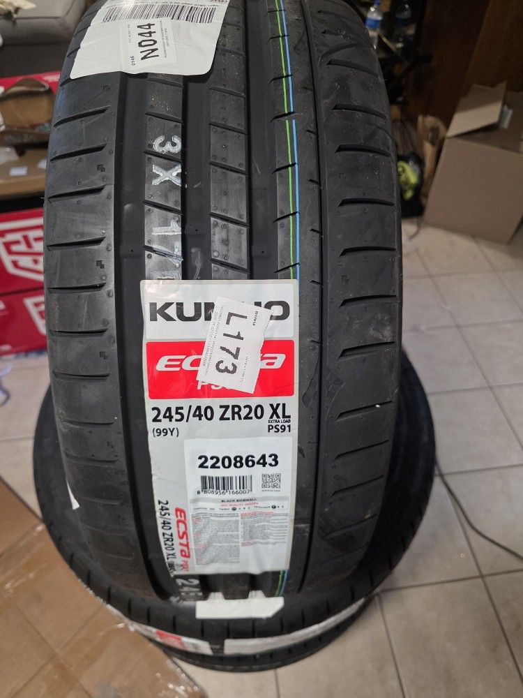 2 20in Tires 245/40/20 for Sale