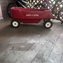 Radio Flyer Red Wagon