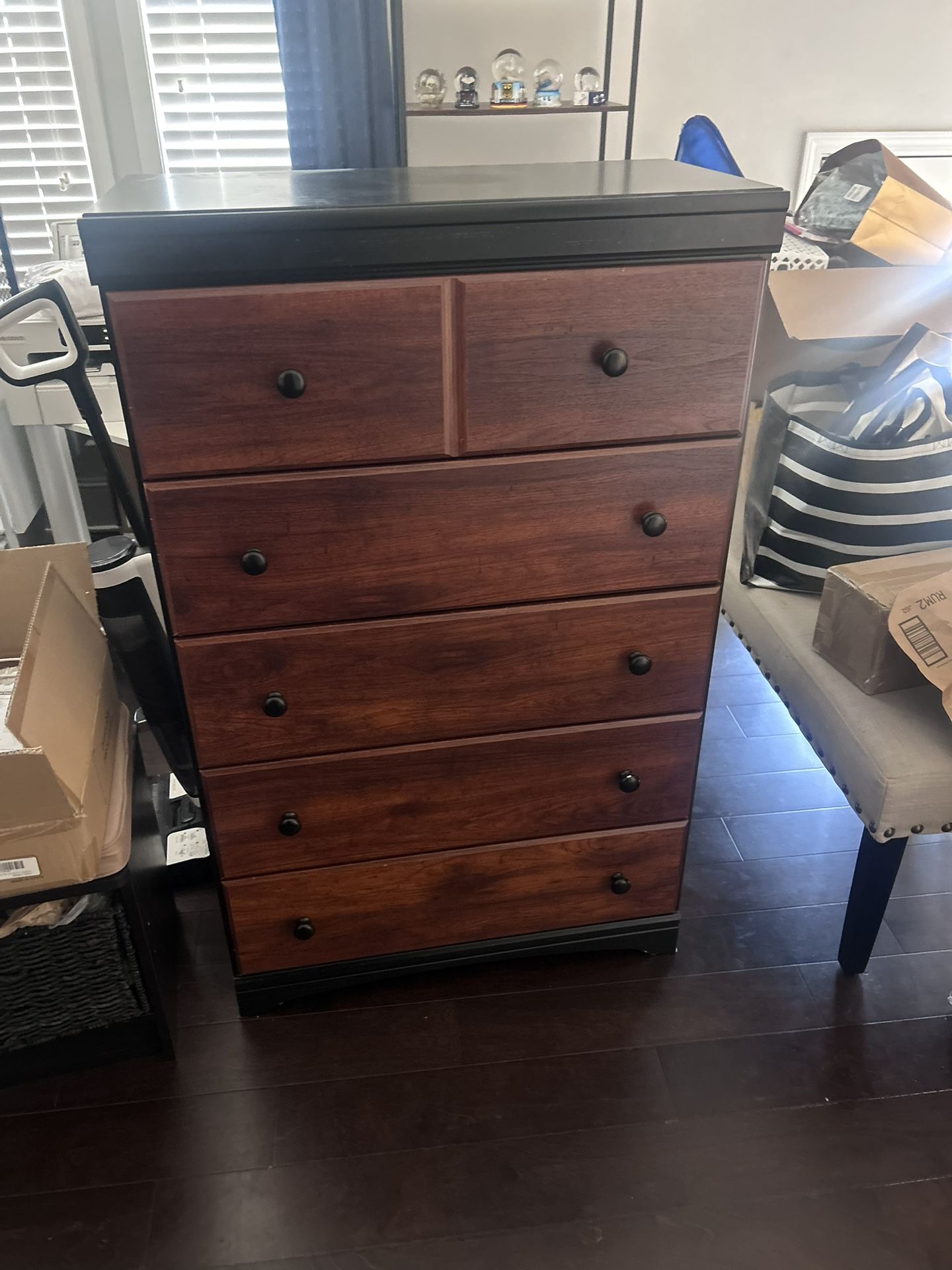 Chest Dresser