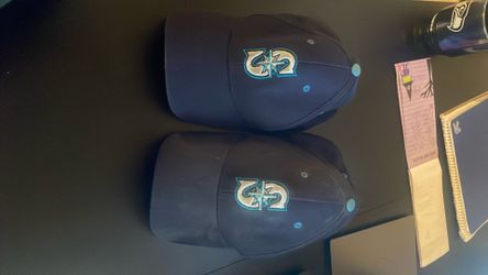 Mariners hats