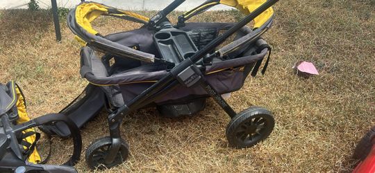 Evenflo Pivot Xplore Double Stroller