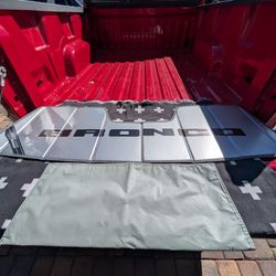 Bronco 2021-2025 UVS100 Custom Sunscreen Sunshade