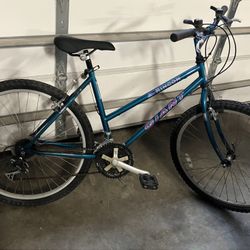 26" Giant Rincon Mountain Bike
