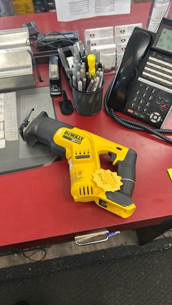 1003 DEWALT DCS387 20V Lithium Ion MAX Compact Reciprocating Saw (Tool Only) 595838
