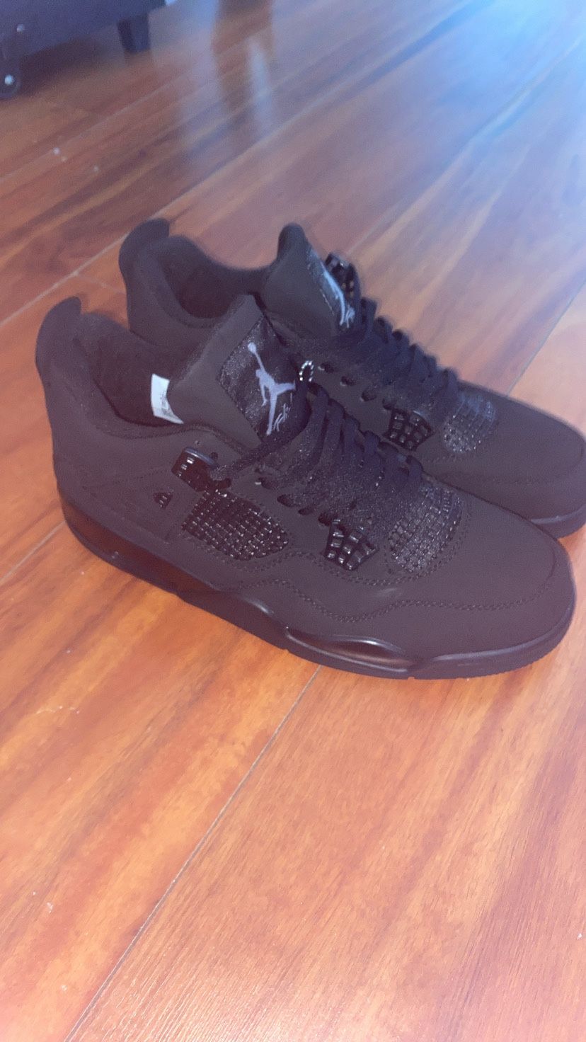Jordan 4 Black Cats Size 11
