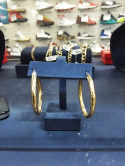 Bangle Earring Yellow Gold 14k (.585) 4.6 grams