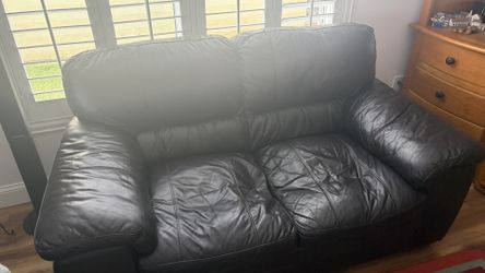 Free Black couch for pickup today