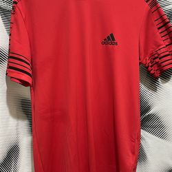 T-shirts many colors short sleeve s