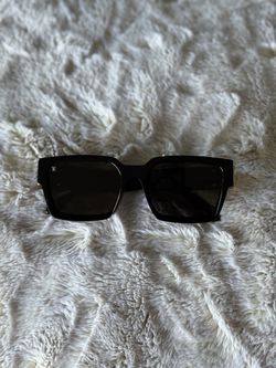 Millionaires sunglasses evoke eyewear worn in Al Capone's Chicago, an old stomping ground of Artistic Director Virgil Abloh. This pair features a deep