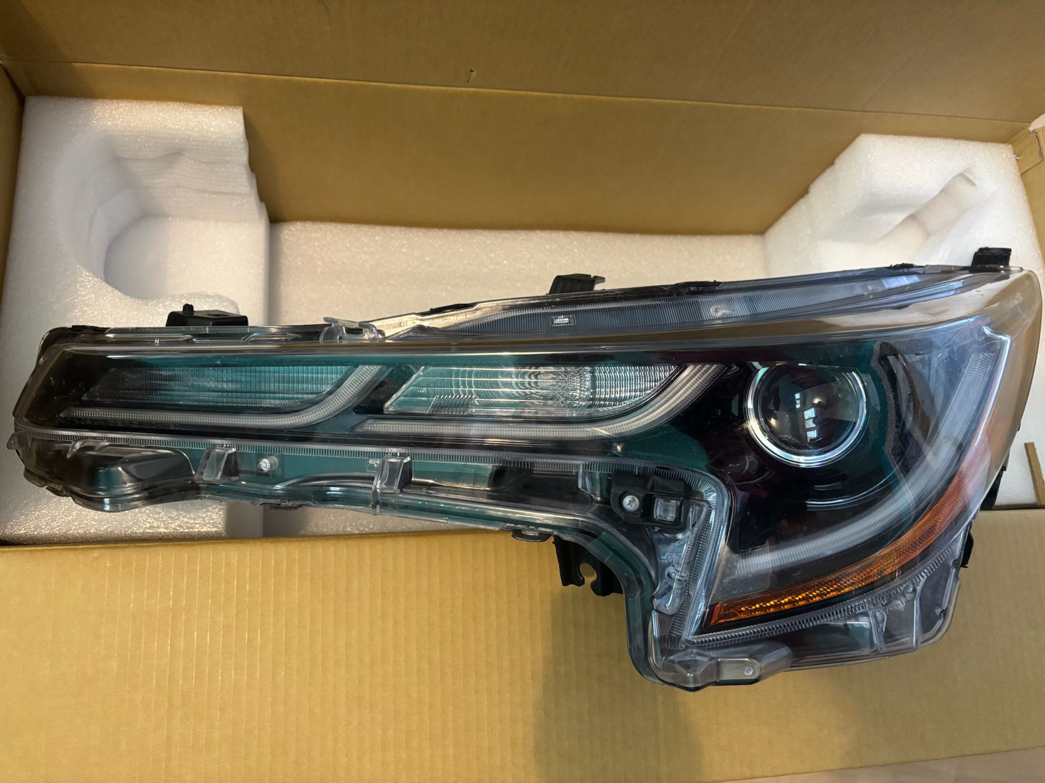 For 2020 2021 2022 Toyota Corolla SE Headlight Headlamp LED Left Driver