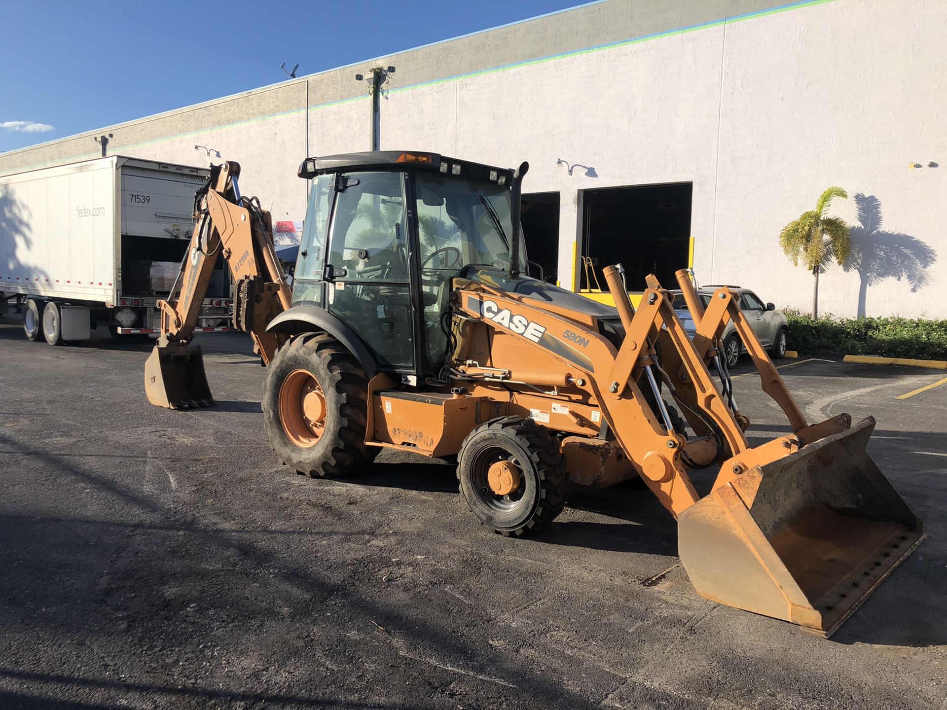 Case 580N 2011 loader backhoe 4x4 Cab/AC