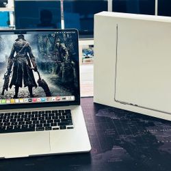 Apple MacBook Air 15” 2024 M3 16GB RAM 500GB Care+ till 06/20/2027