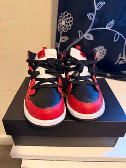 Air Jordan 1 Low Kids Sneakers