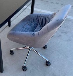 Grey chair