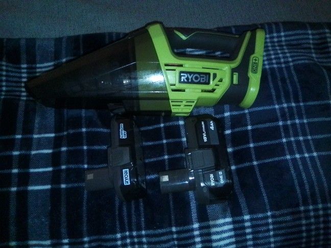 Ryobi Hand Held Vacuum & 2 Batteries