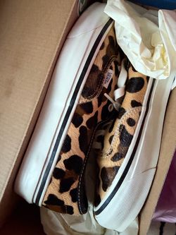 brand new leopard vans