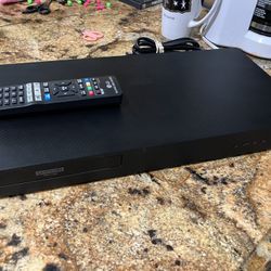 LG UBK90 4K UHD Blu-ray Disc Player with Dolby Vision - Black 