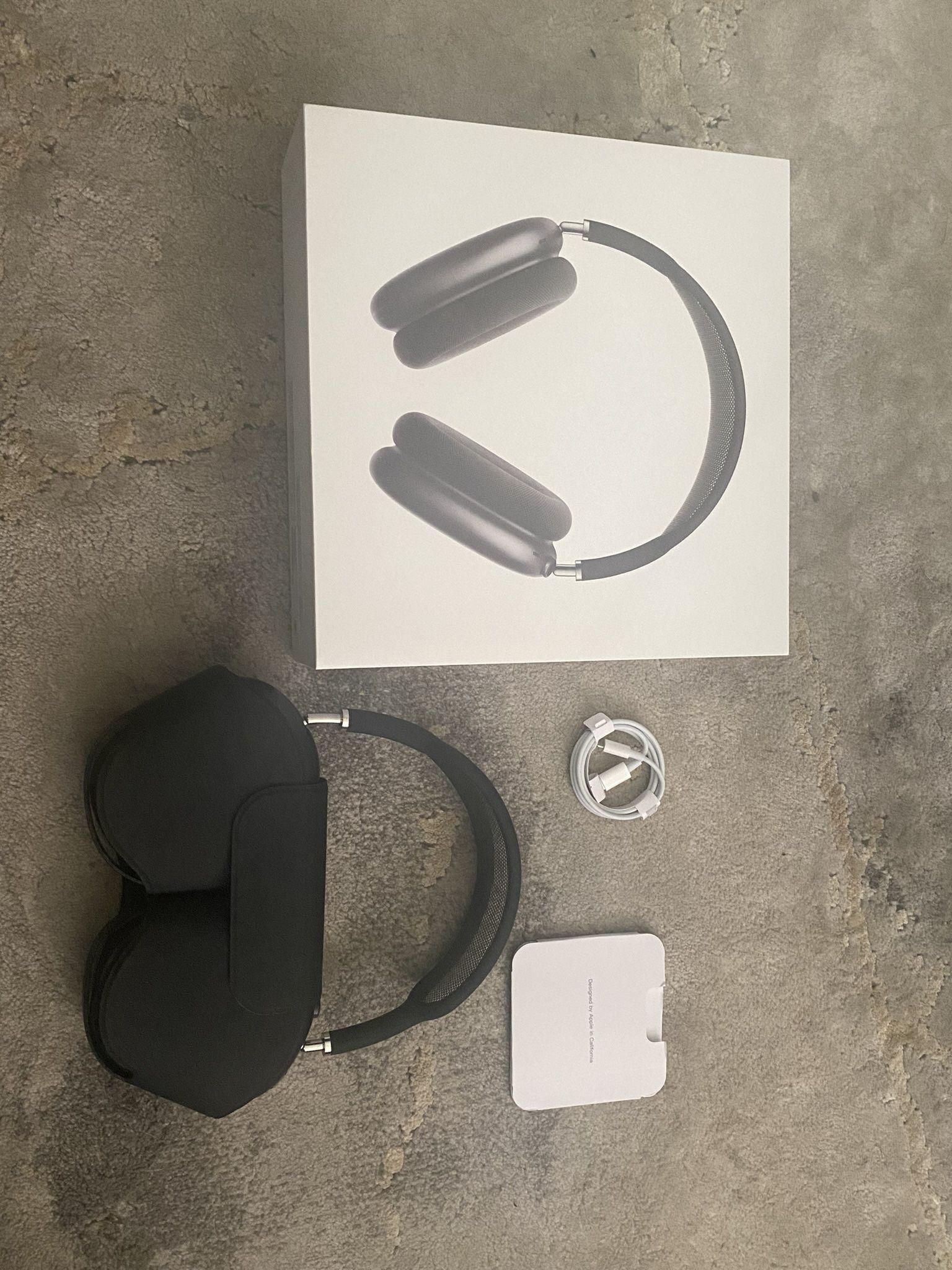 Airpod Pro max Headphones Space Grey. 