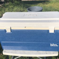 Igloo Marine Cooler, 94 quart Large Ice chest Fishing and camping