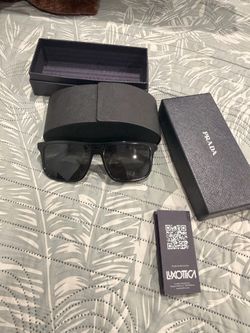 prada glasses