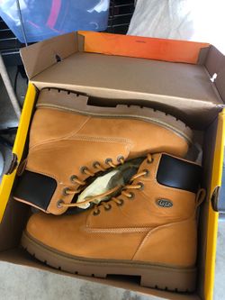 Lugs work boots size 9