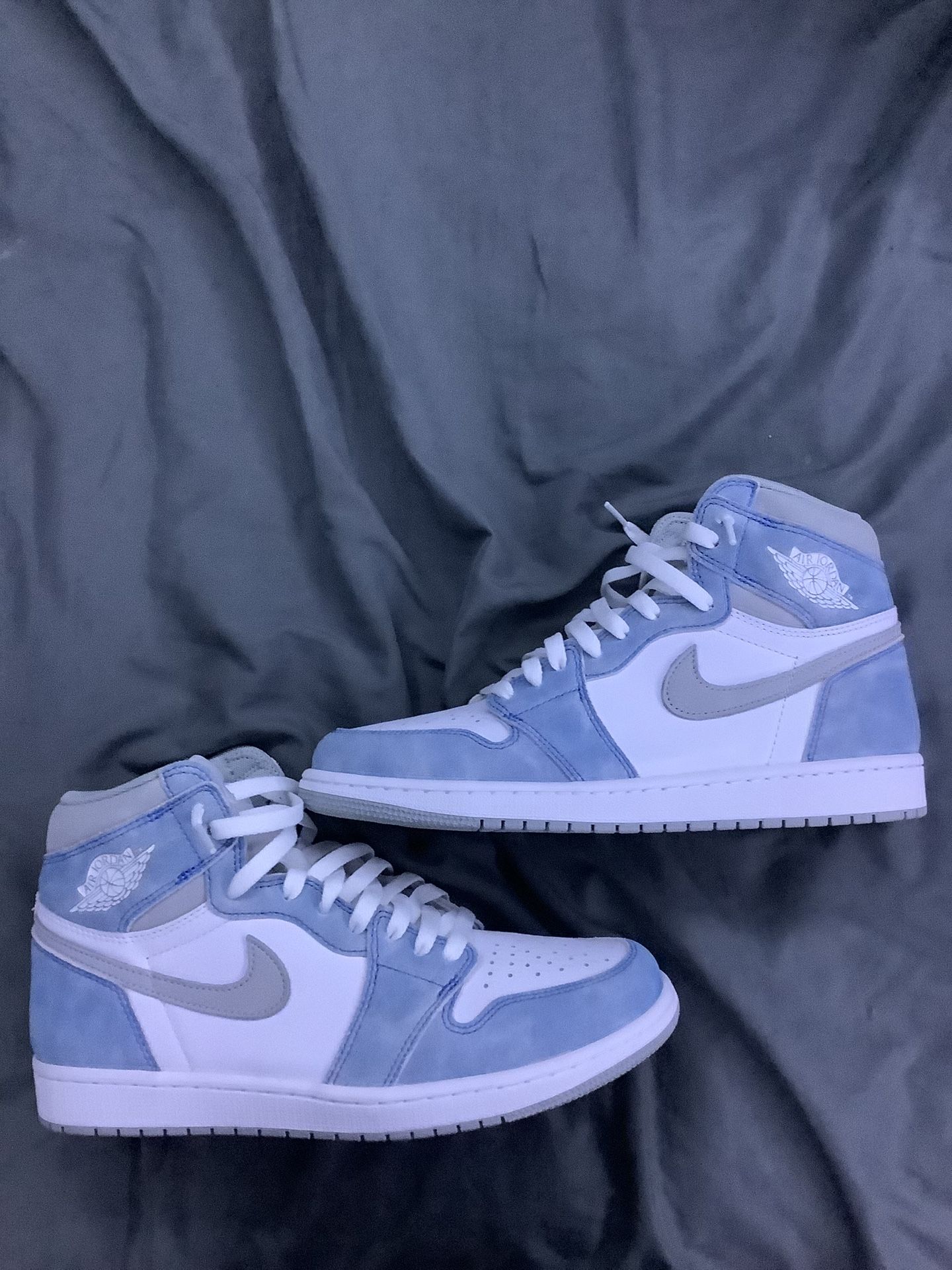 Nike Jordan 1s Hyper Royal