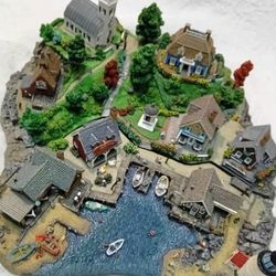 Danbury Mint Seaside town scenery Fisherman's Cove 4 piece set diorama model
