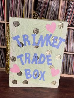 Trinket box piñata