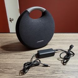 Harman Kardon Onyx Studio 5 Portable Bluetooth Speaker