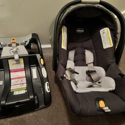 The Chicco KeyFit 30 ClearTex infant Car Seat.