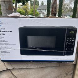 Mainstays 1.1 Cu ft Countertop Microwave Oven, 1000 Watts, Black, New Works Perfect 