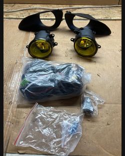 #B43 Fit 06-11 Yaris 4-Door Sedan Fog Light With Switch Driver & Passenger Side Enhance Visibility 