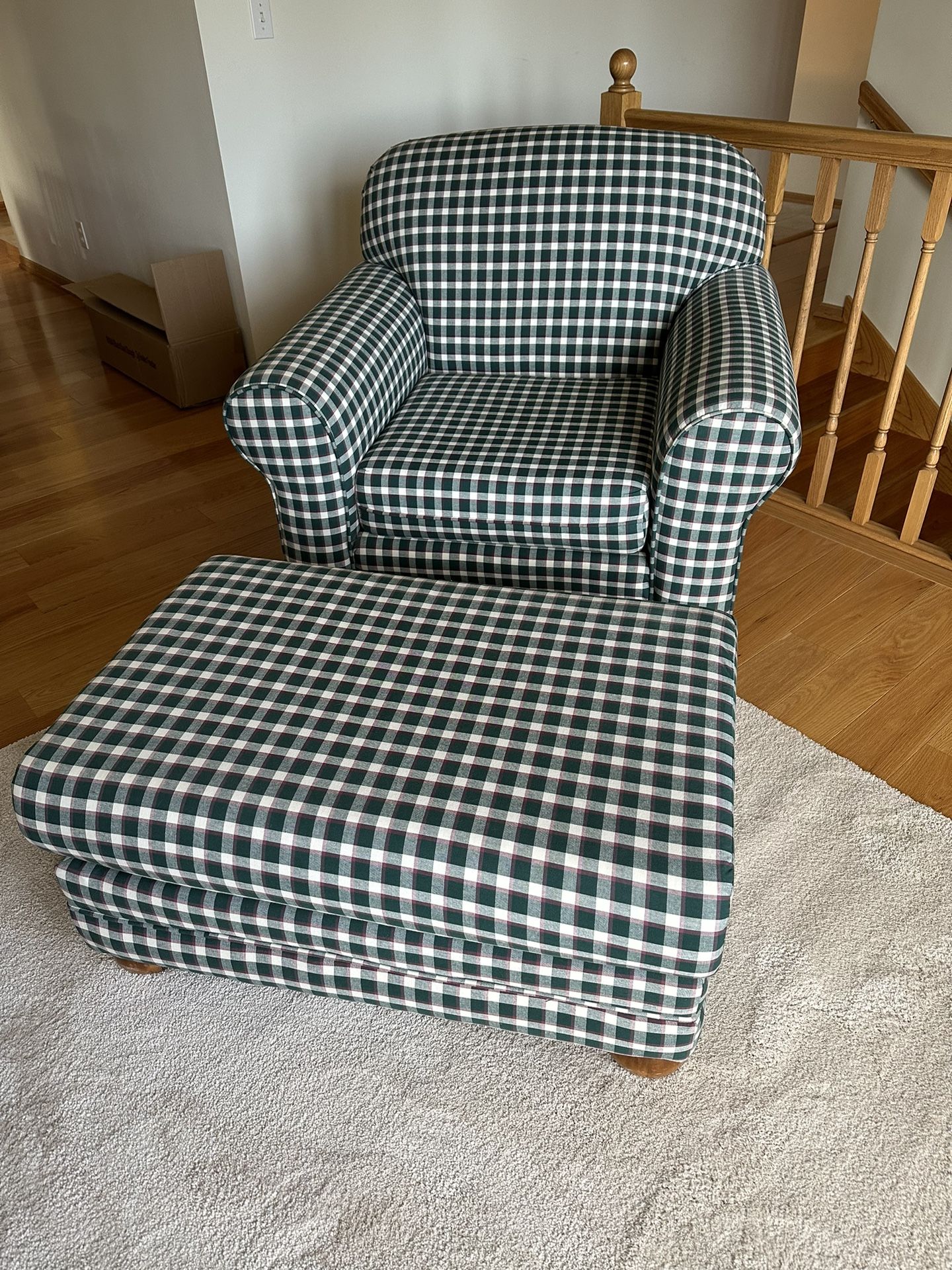 Hillcraft Chair And Ottoman, Large, Very Comfortable Reading Chair, Excellent Condition, Plaid