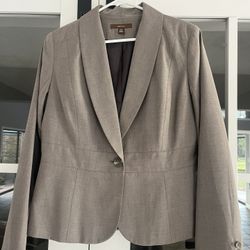 Suit Size 10 /kingwood Area 