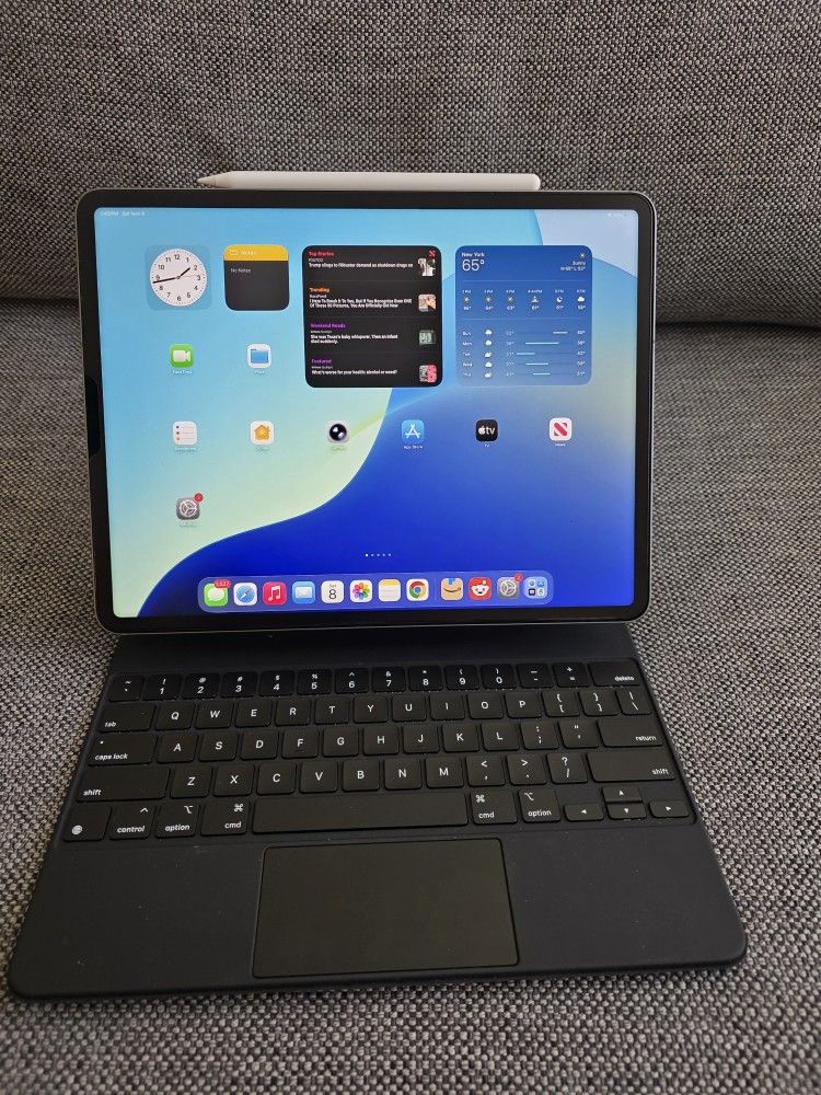 iPad Pro 12.9 M2 256GB Cellular Unlocked W Magic Keyboard Apple Pencil