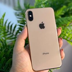 iPhone Xs Max Unlocked With Warranty ☺️ 