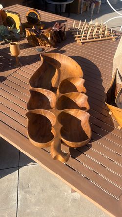 MCM/Vintage Hand-Carved Wooden Serving Bowl/Tray