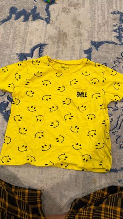 Yellow Smiley Face Graphic crop T-Shirt