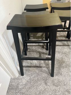 Black Bar Stool – 29” Seat Height $25 obo
