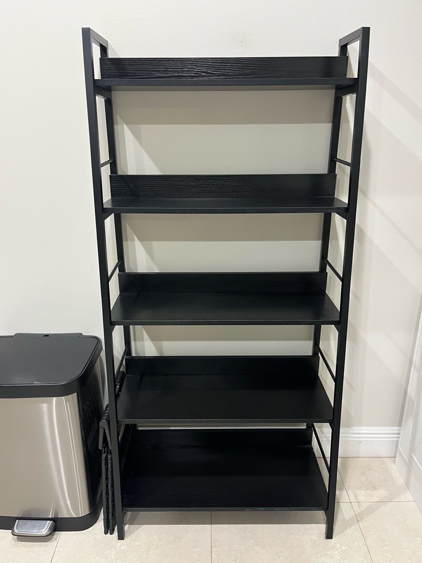 Book shelf