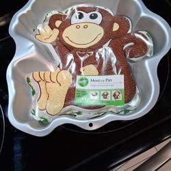 Wilton New Monkey Cake Pan