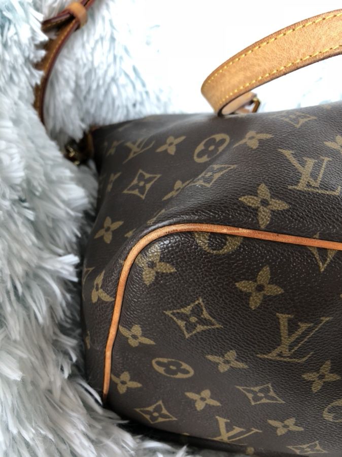 Authentic Palermo Gm LV Bag for Sale in Aiea, HI - OfferUp