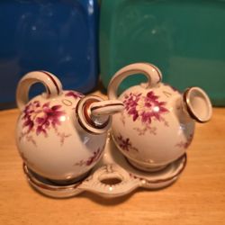 Vintage Japanese Porcelin Vinegar & Oil Set