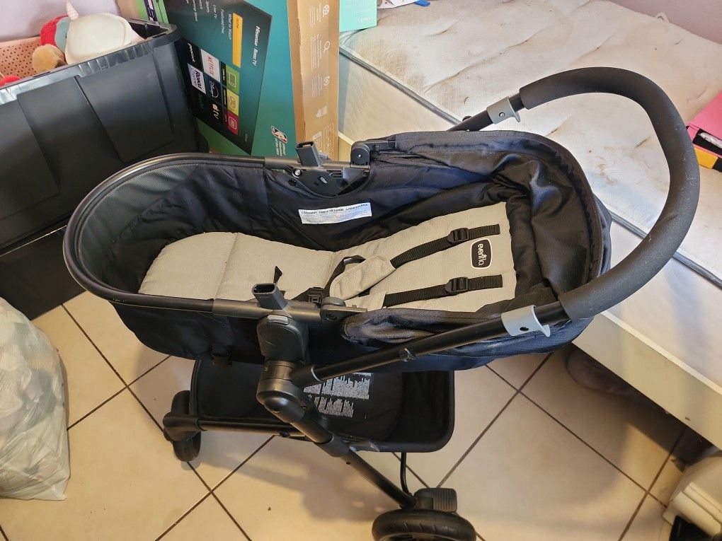Evenflo Car Seat Stroller Combo