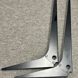 Black Matching Right Angle Brackets