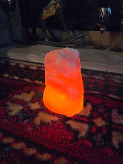 Natural Himalayan Salt Lamp – Decor and Warm Light