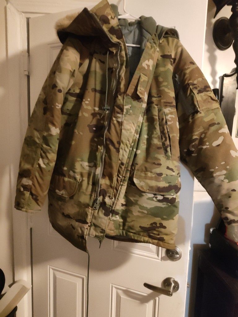 Men's Large Dakota Hoodie Army Jacket