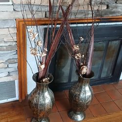 Vase With Drive Flowers